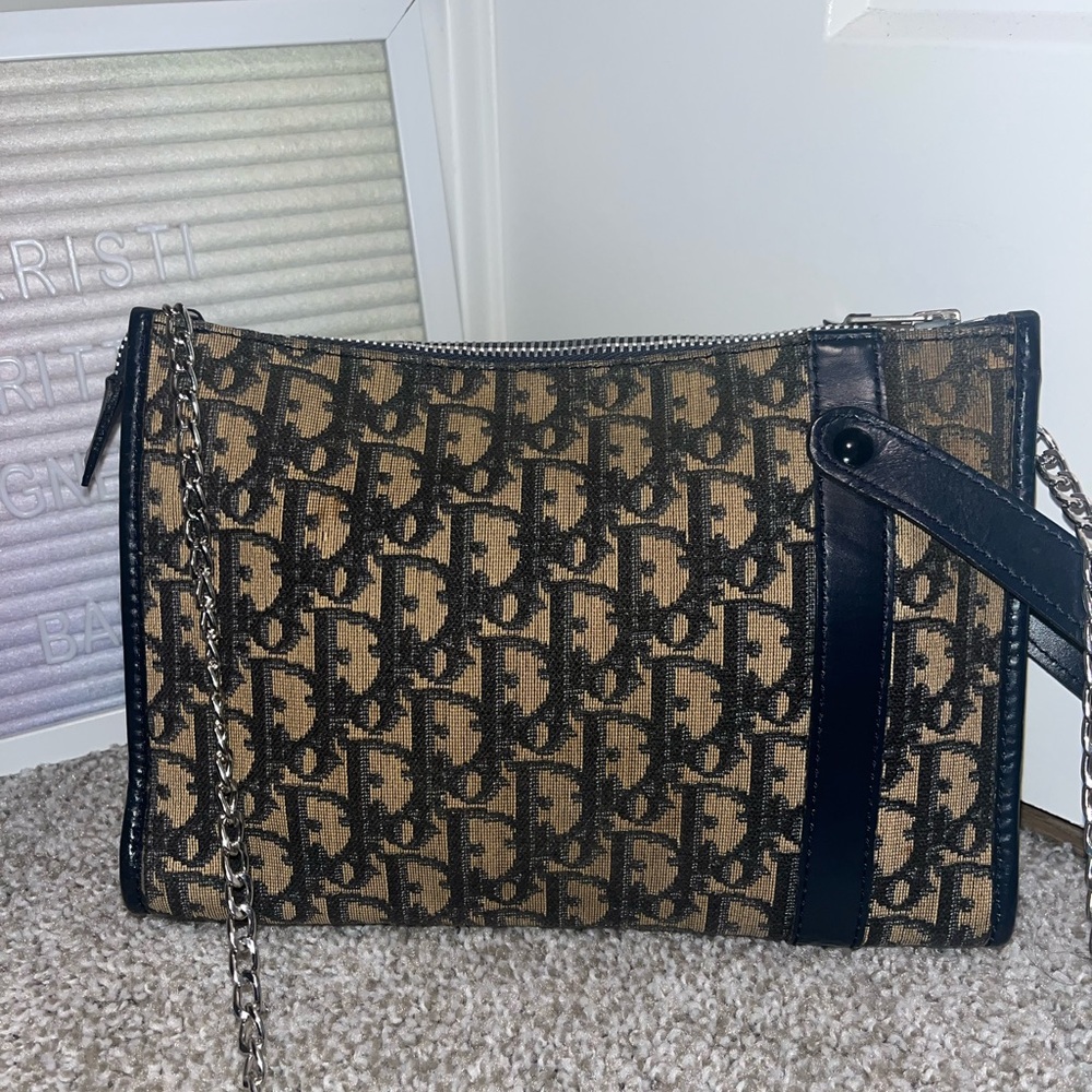 This is a vintage Christian Dior clutch/pouch signature navy Oblique monogram - Picture 14 of 14